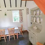 Oak Tree - 3 Bedroom Semesterbostad