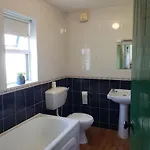 Oak Tree - 3 Bedroom Semesterbostad *