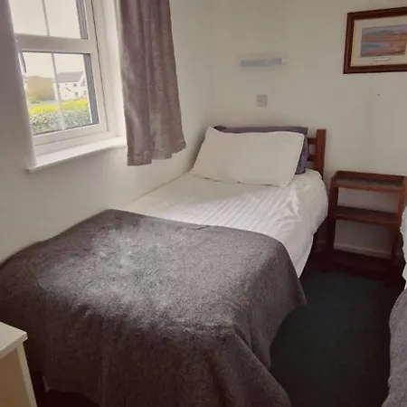 Oak Tree - 3 Bedroom * Louisburgh