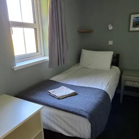 Oak Tree - 3 Bedroom 펜션