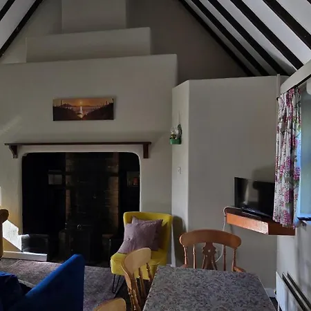 Oak Tree - 3 Bedroom Holiday home Louisburgh